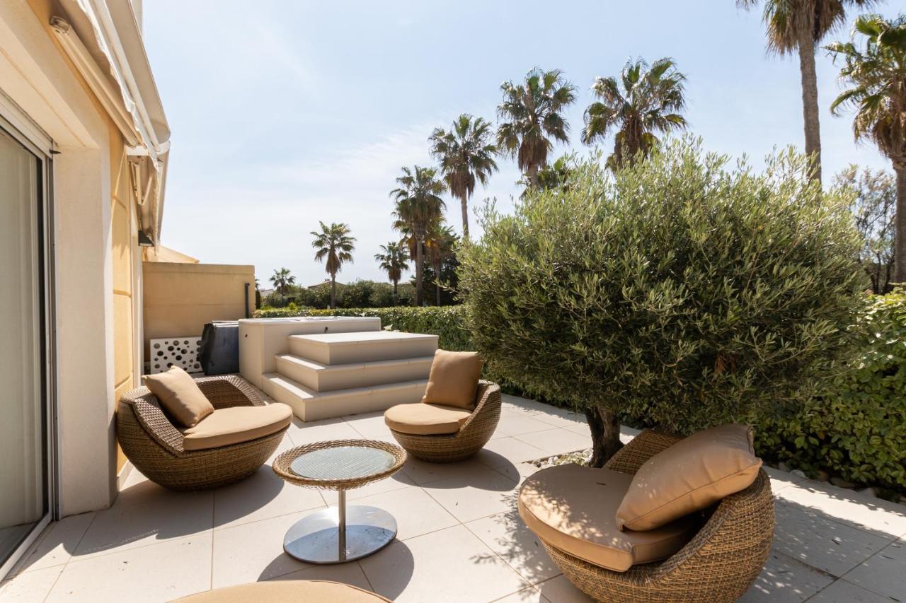 Le Palm Beach Sanary-sur-Mer Exterior photo